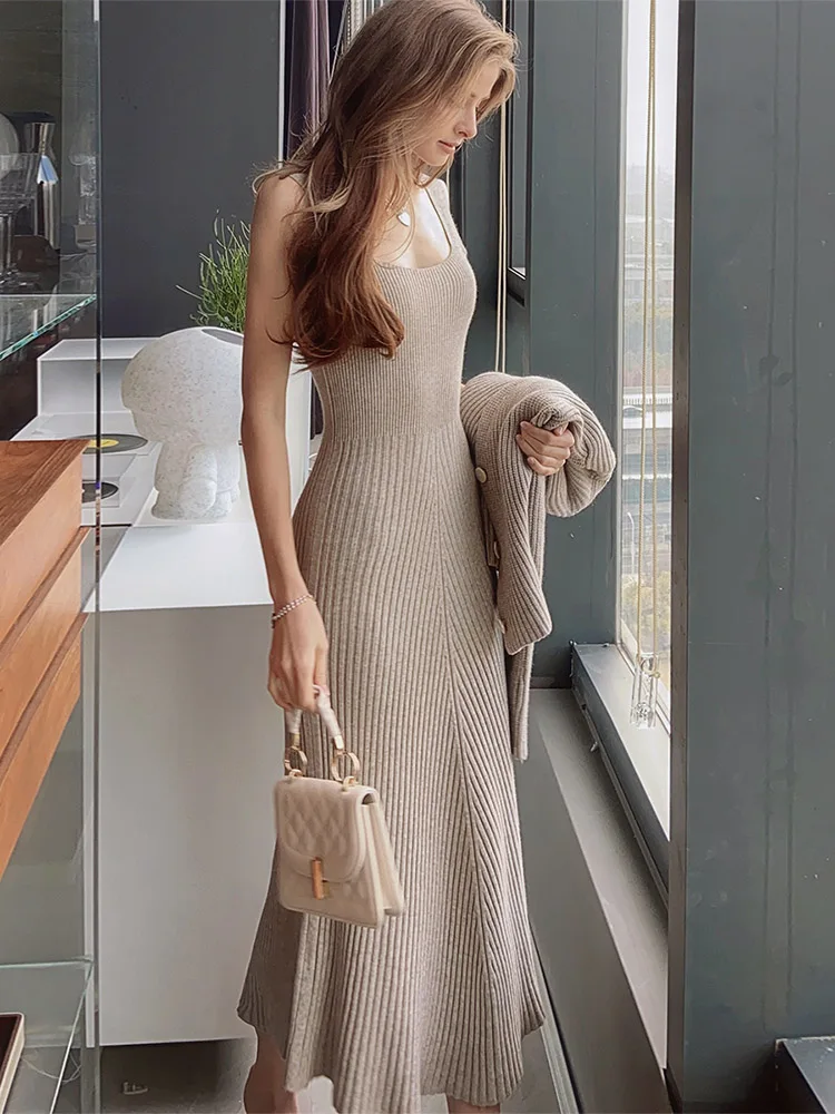 Dabuwawa Suspender Knitted Long Dress For Women  Empire  Slim Trumpet  Mid Calf Skirt Y2K DM1ADR028