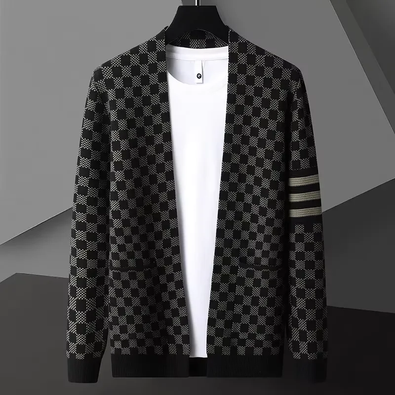 Luxury brand long sleeved men's knitted sweater autumn and winter Cardigan new fashion plaid printing Korean version design coat