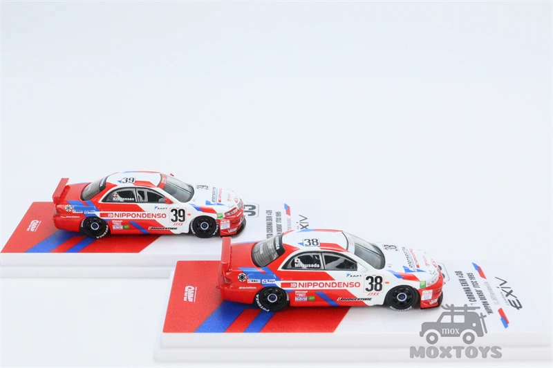 INNO 1:64 CORONA EXIV #38 & #39 TEAM CERUMO JTCC 1995 مجموعة سيارتين سيارة موديل Diecast