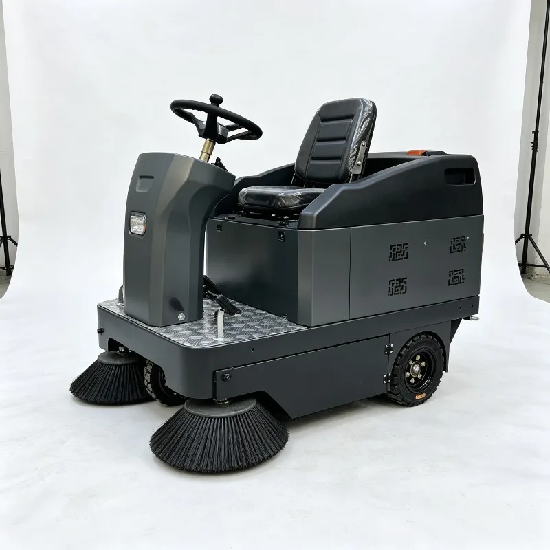 Industrial Sweeping Width 1260mm 1400mm 1800mm 2000mm Street Sweeper HT1400 HT2000 Ride On Road Sweeper Floor Cleaning Machine
