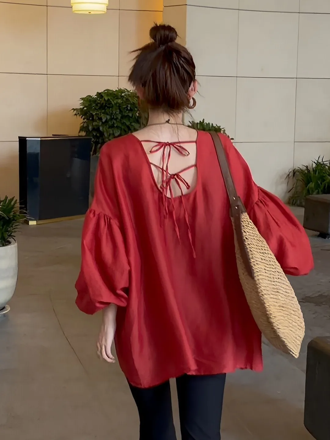 

French Style Loose Fit Bubble Sleeve Shirt Women's Summer Red Top Knot Back Design Slimming Effect V-Neck Citywalk