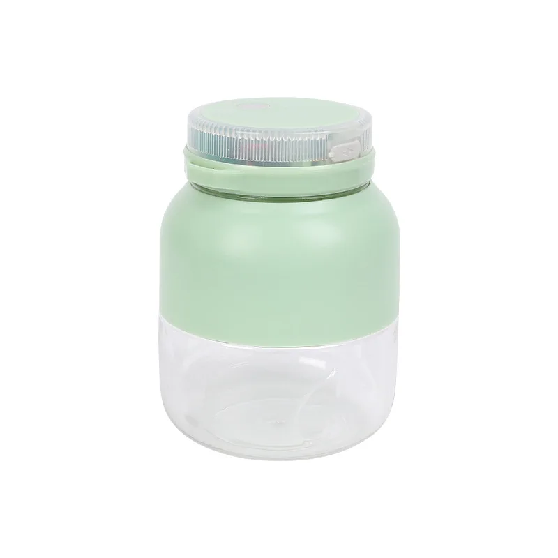 

Portable multifunctional fruit juicer cup