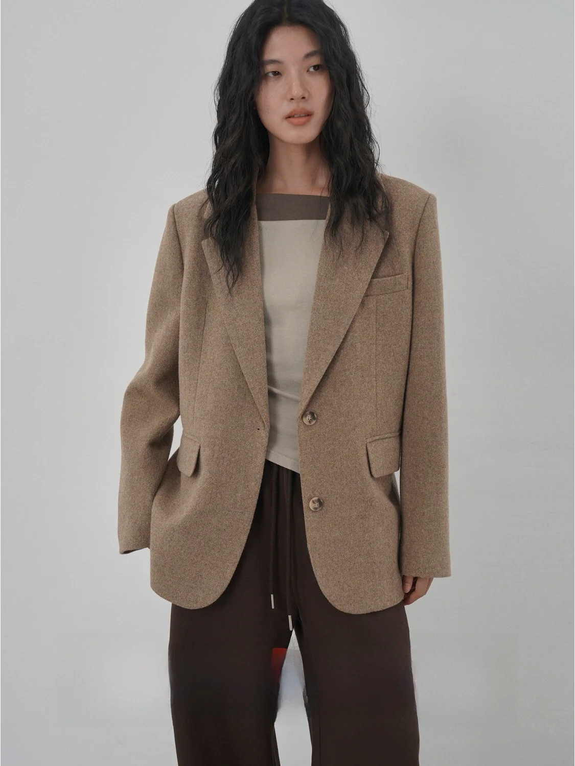 

EIGHTHMONTH Vintage Woolen Suit Jaet Women's Winter Loose Slimming Western Sle Top Casual Faion Straight Cut Suit