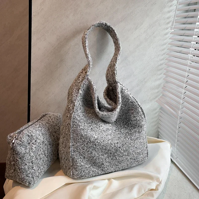 Bolso de mano de estilo perezoso para mujer, tela de lana de gran capacidad, coreano Ins2024, nuevo bolso de hombro para ir al trabajo de otoño/invierno Paket