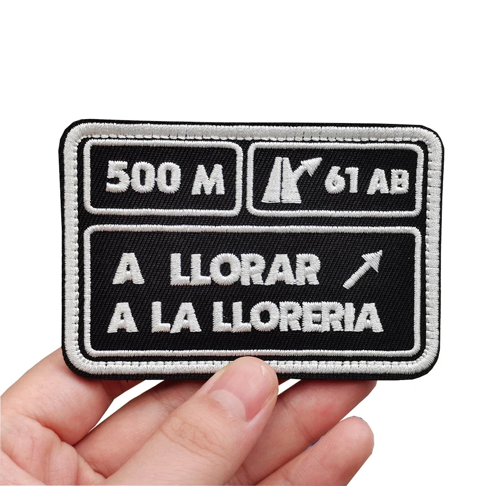 500M LLORAR warna bordir A DAR POR CULO taktis lucu Jalan tanda kain Patch Sew-on topi tas ransel 500M stiker Patch