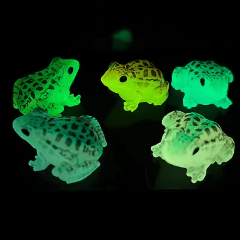 5 قطع من تماثيل الضفدع المضيئة المصغرة بألوان زاهية، مثالية لتزيين المناظر الطبيعية الطحلبية، وتزيين حافظة الهاتف المحمول #4