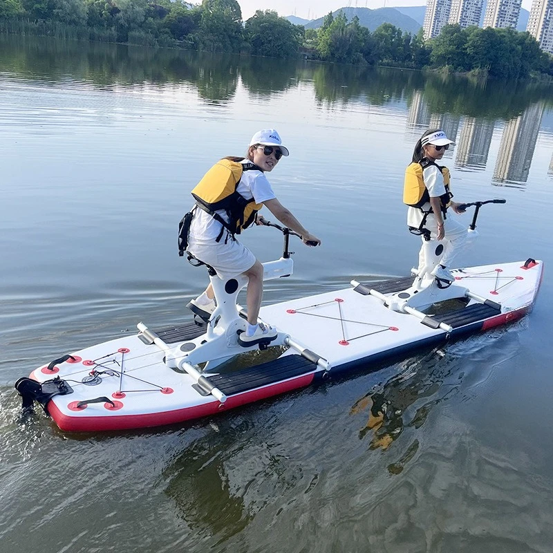 The manufacturer supplies parent-child pulp board water bicycles, inflatable 3-person pedal boats