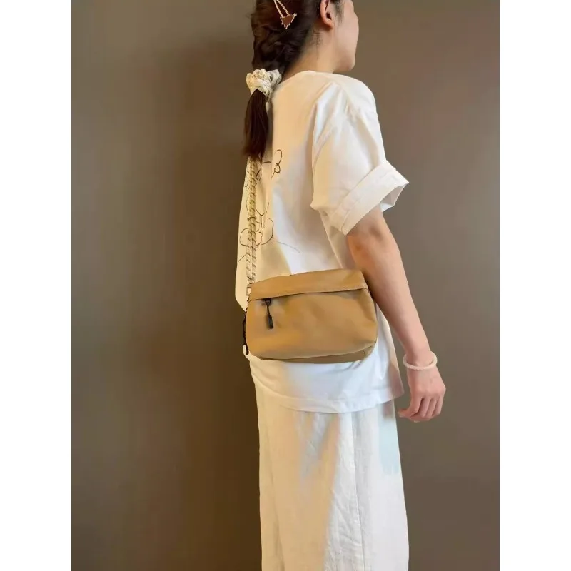 2025 طراز ياباني جديد، كاجوال وخفيف الوزن، نايلون متعدد الاستخدامات، حقيبة كروس بكتف واحد، حقيبة كاميرا دوبامين