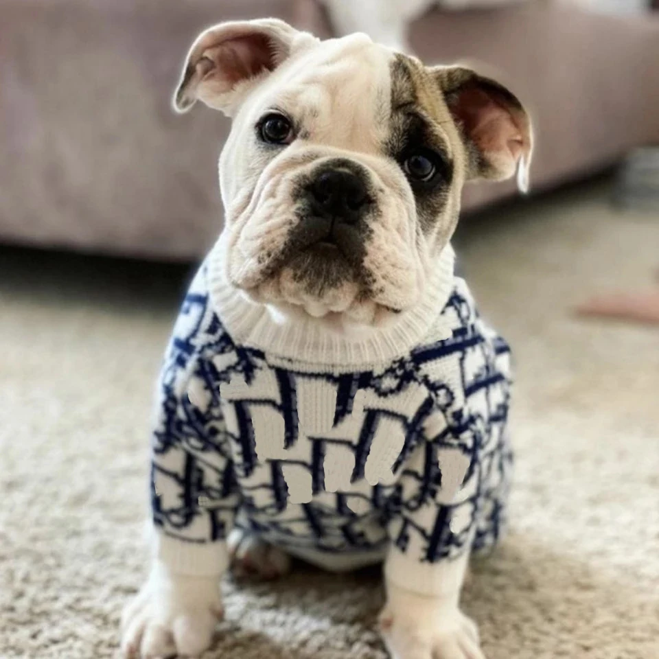 

Fashion Dog Sweater French Bulldogs Jersey Chihuahuas Small Medium-sized Dog Clothes Pet Coats Teddy Schnauzer Luxurious