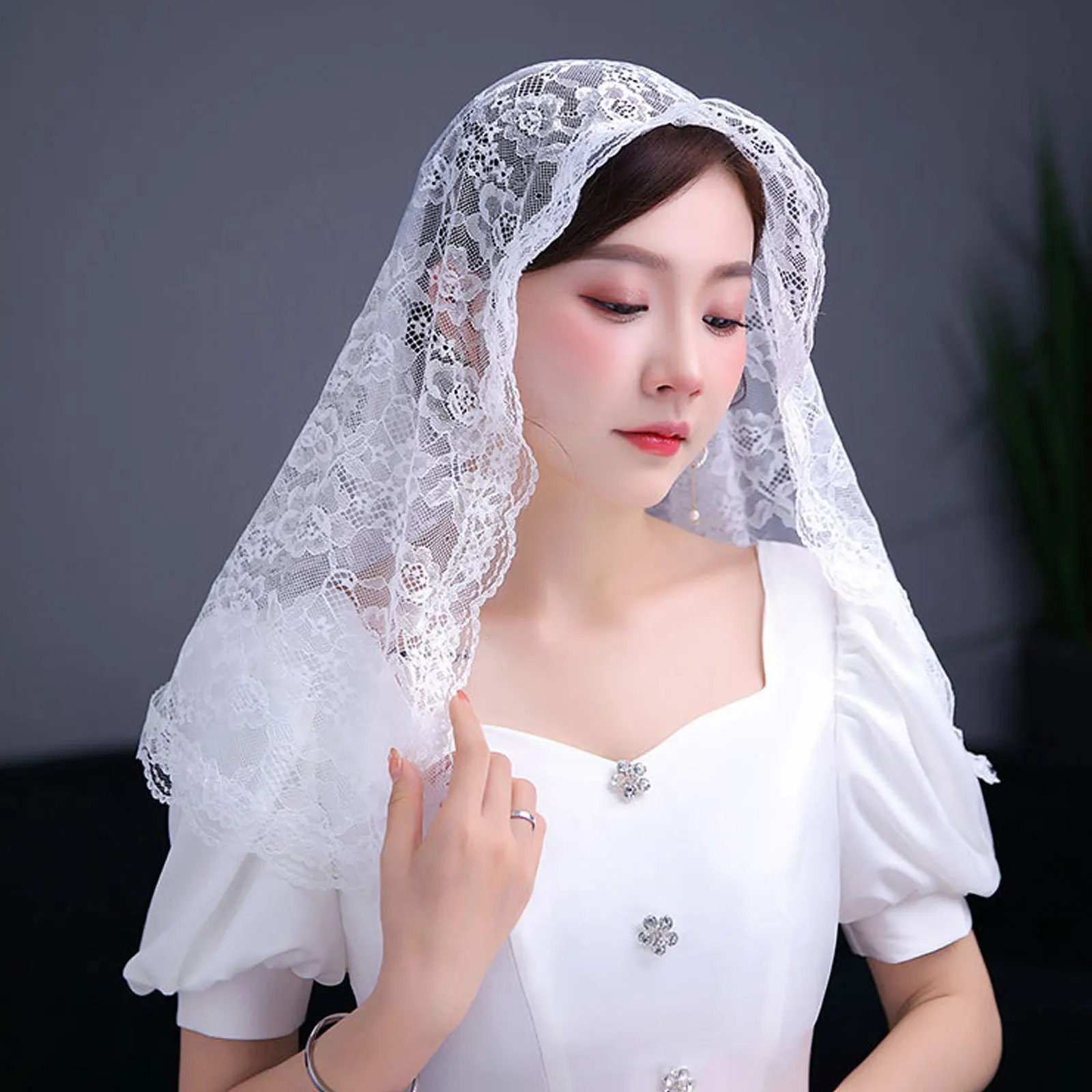 

Lace Veil For Women Floral Design Wedding Bridal Mantilla Church Event Short Scarf Covering Accessory Fashion Gift