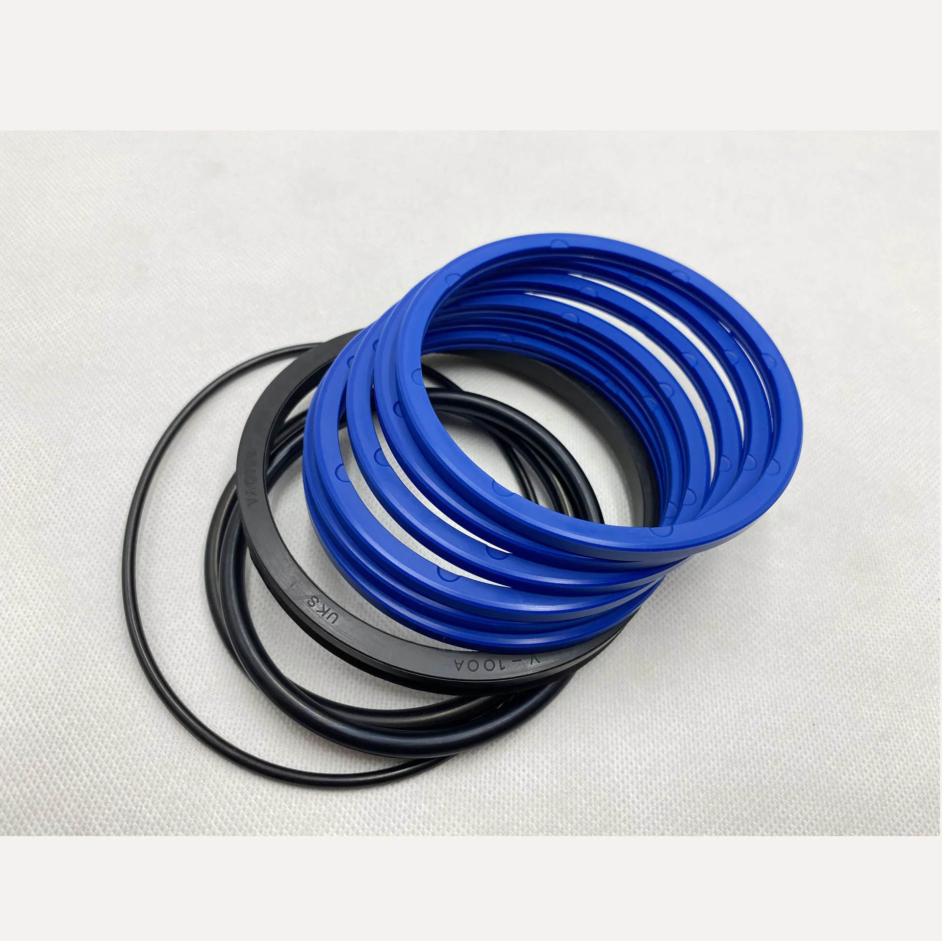 

Excavator Oil Seal Komatsu PC200-7 Center Rotary Joint Oil Cup Repair Kit High Quality