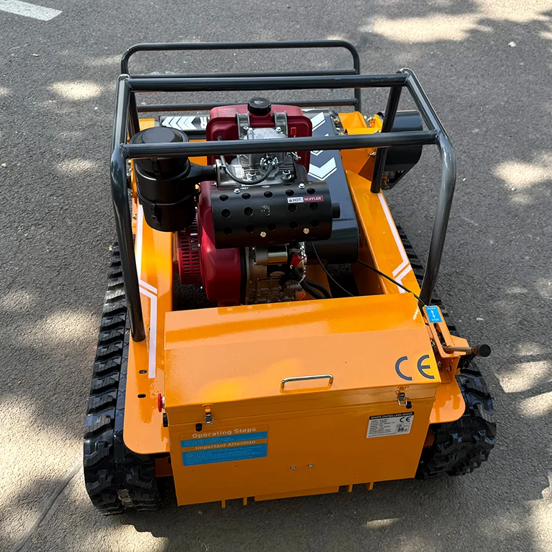 Tosaerba robot telecomandato con cingoli in gomma per l'agricoltura personalizzata CE EPA Tagliatrice per erba per tutti i terreni