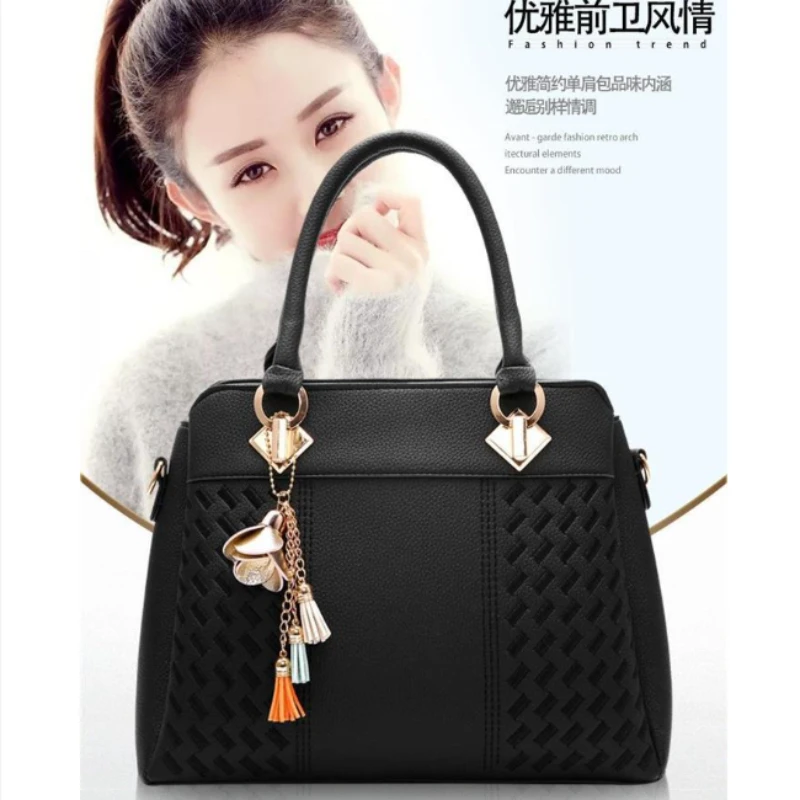 

Luxury Brand Designer Women'S Handbag Large Capacity Casual Shoulder Bag Classic Embroidered Crossbody Bag Commuting Tote Bag