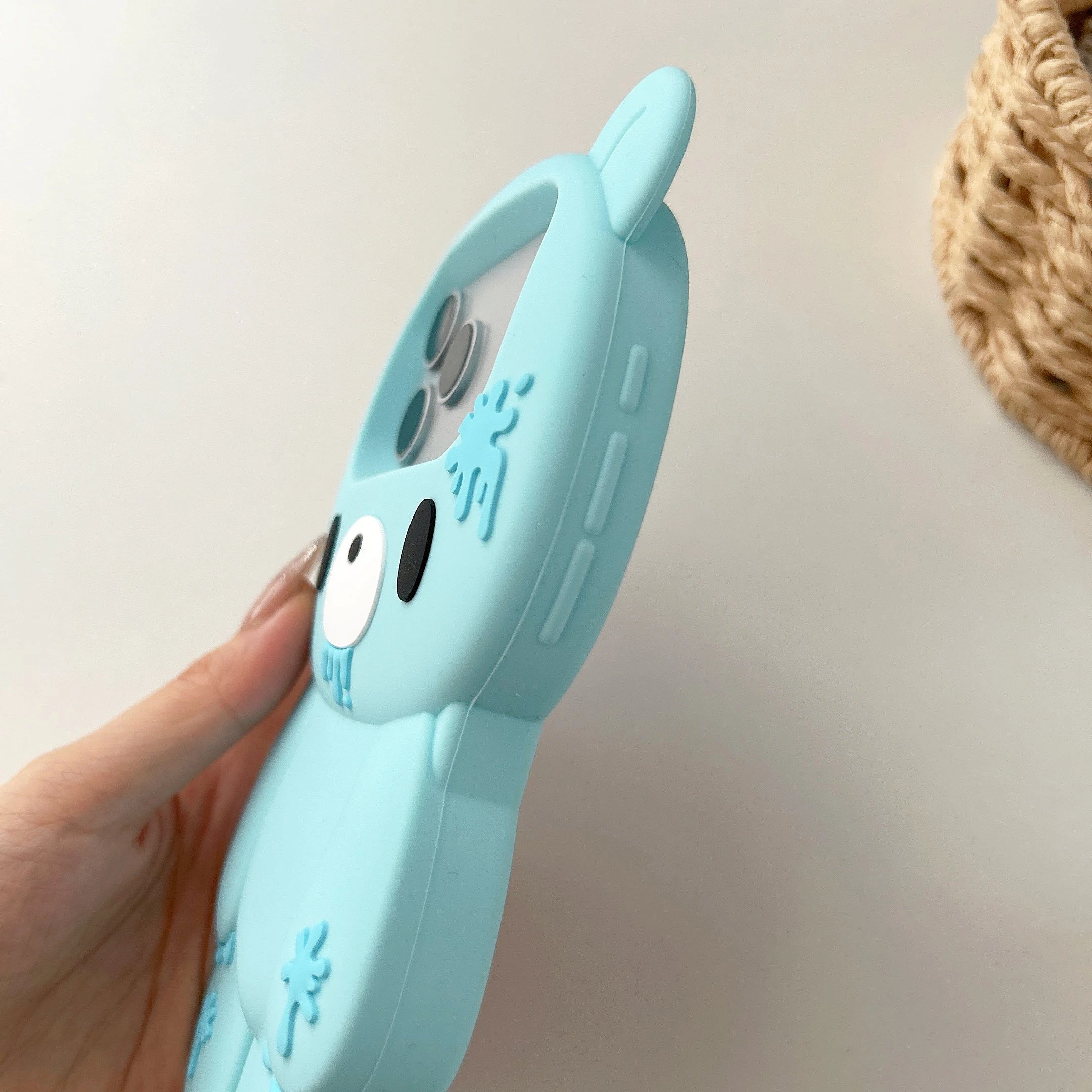3D Cartoon Niedlicher Blauer Einzigartiger Blutiger Bären-Rilakkuma Handyhülle für iPhone 18 17 16 15 14 13 12 Pro Max Weiche Silikonhülle – Detail 10