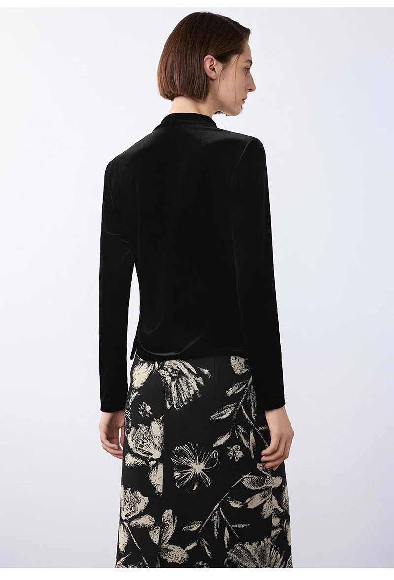 Luxury Silk Velvet Women's Shirt - Elegant Long-Sleeved V-Neck Top with European Style - Smooth, Bright, Soft and Comfortable