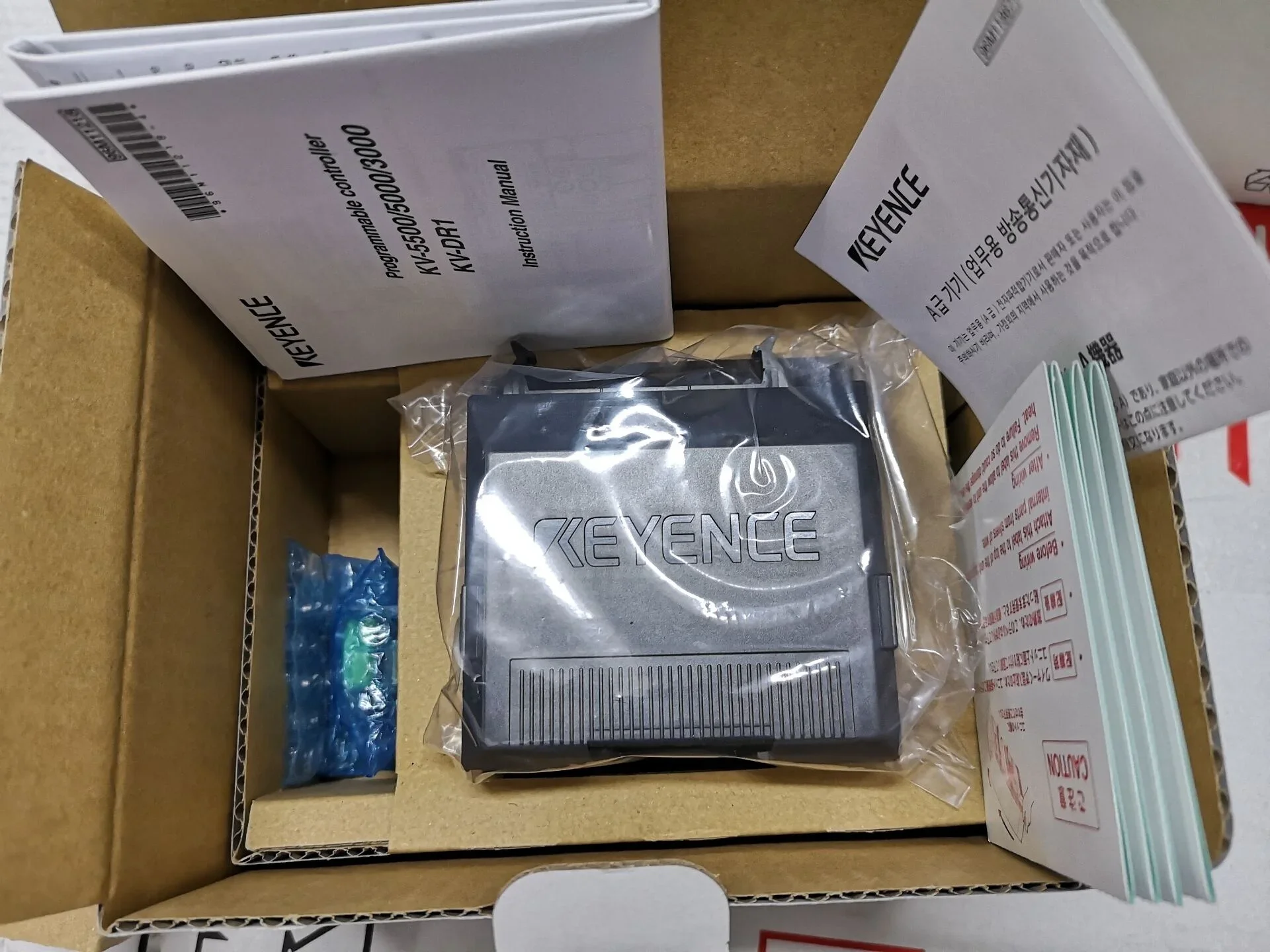 

KEY EN CE KV-3000 PLC Programmable Controller module New original