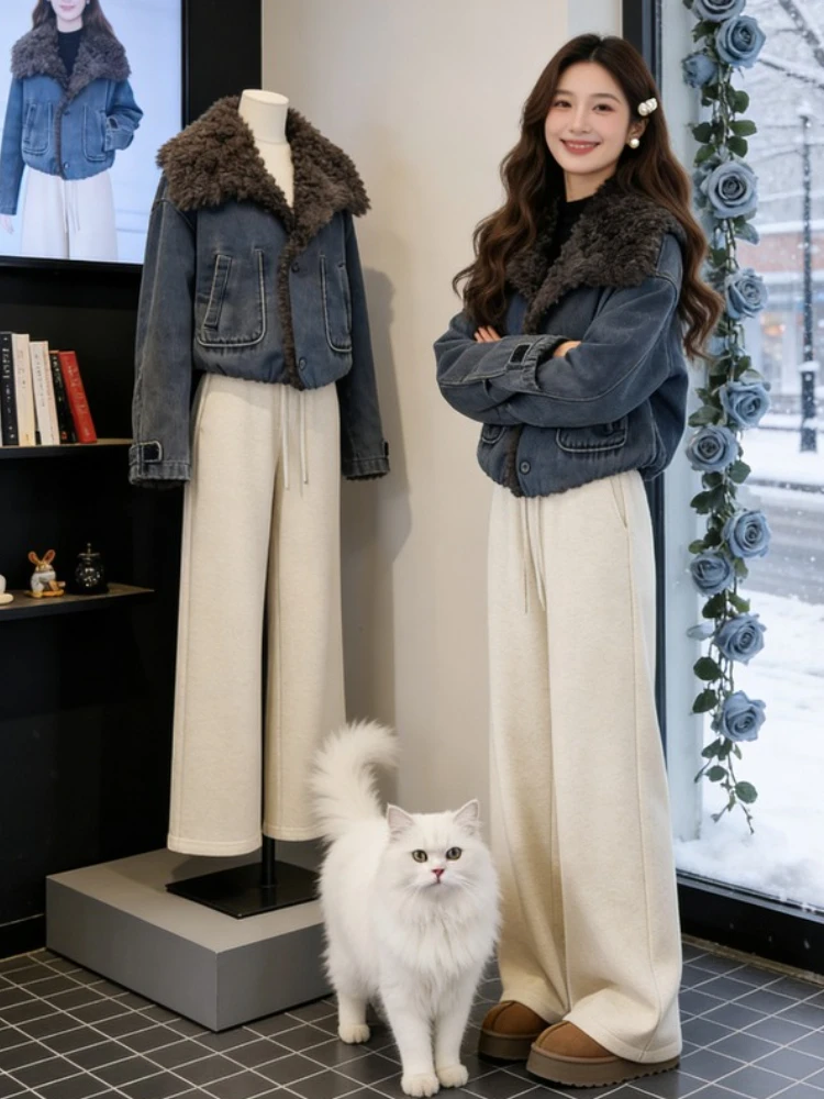 

Faionable ретро джинсовая хлопковая куртка женская зимняя новая парка с меховым воротником ягненка теплая верхняя одежда повседневная свободная посадка длинная све