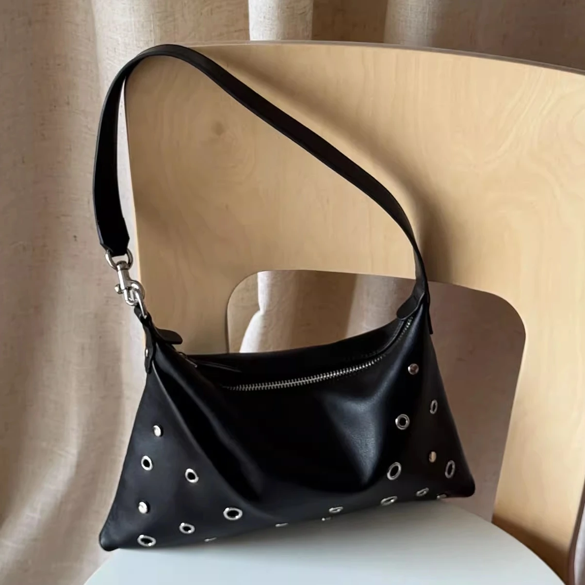 

Fashion Rivets Women's Armpit bag PU leather Female Shoulder Bag ladies Hand bag Sac A Main black handbag bolsa feminina totes