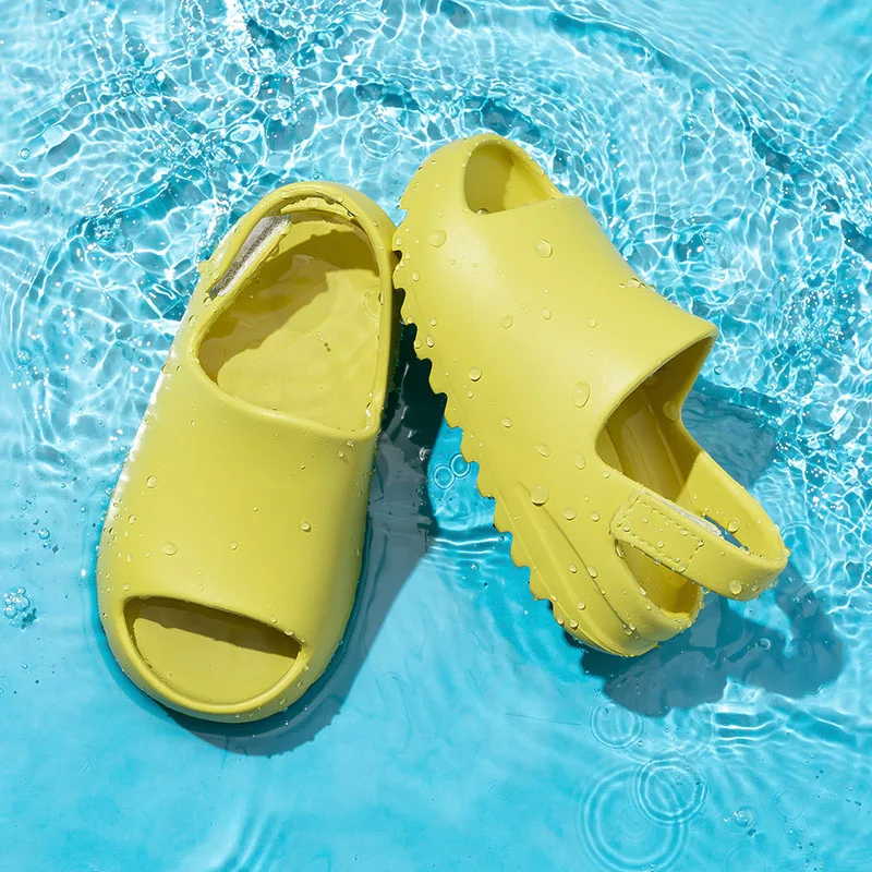 YISHEN-sandalias de verano para niños pequeños, zapatos de playa, toboganes de piscina, suela suave, antideslizantes, toboganes de espuma para bebés