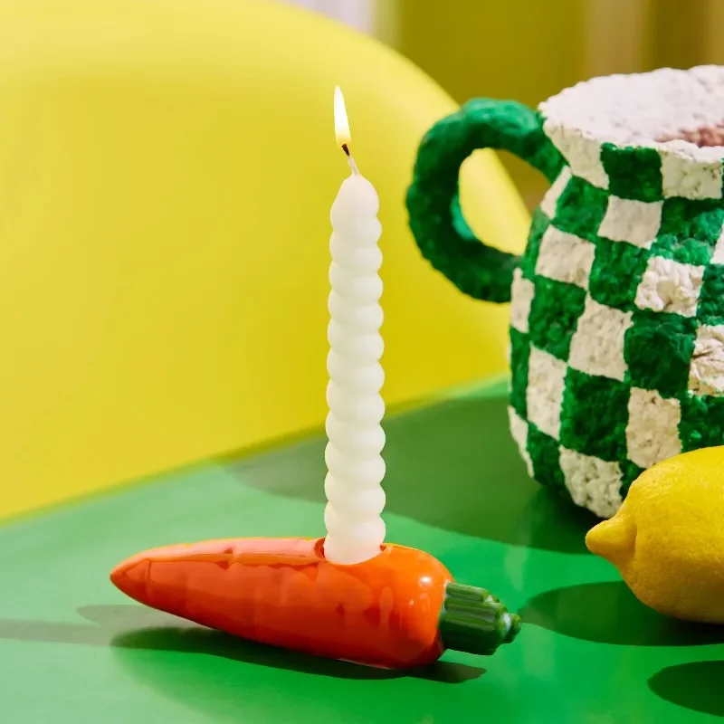 Creative carrot ceramic vase ornaments,home good item mug candlestick,retro style cute home decoration Aesthetic room decoration