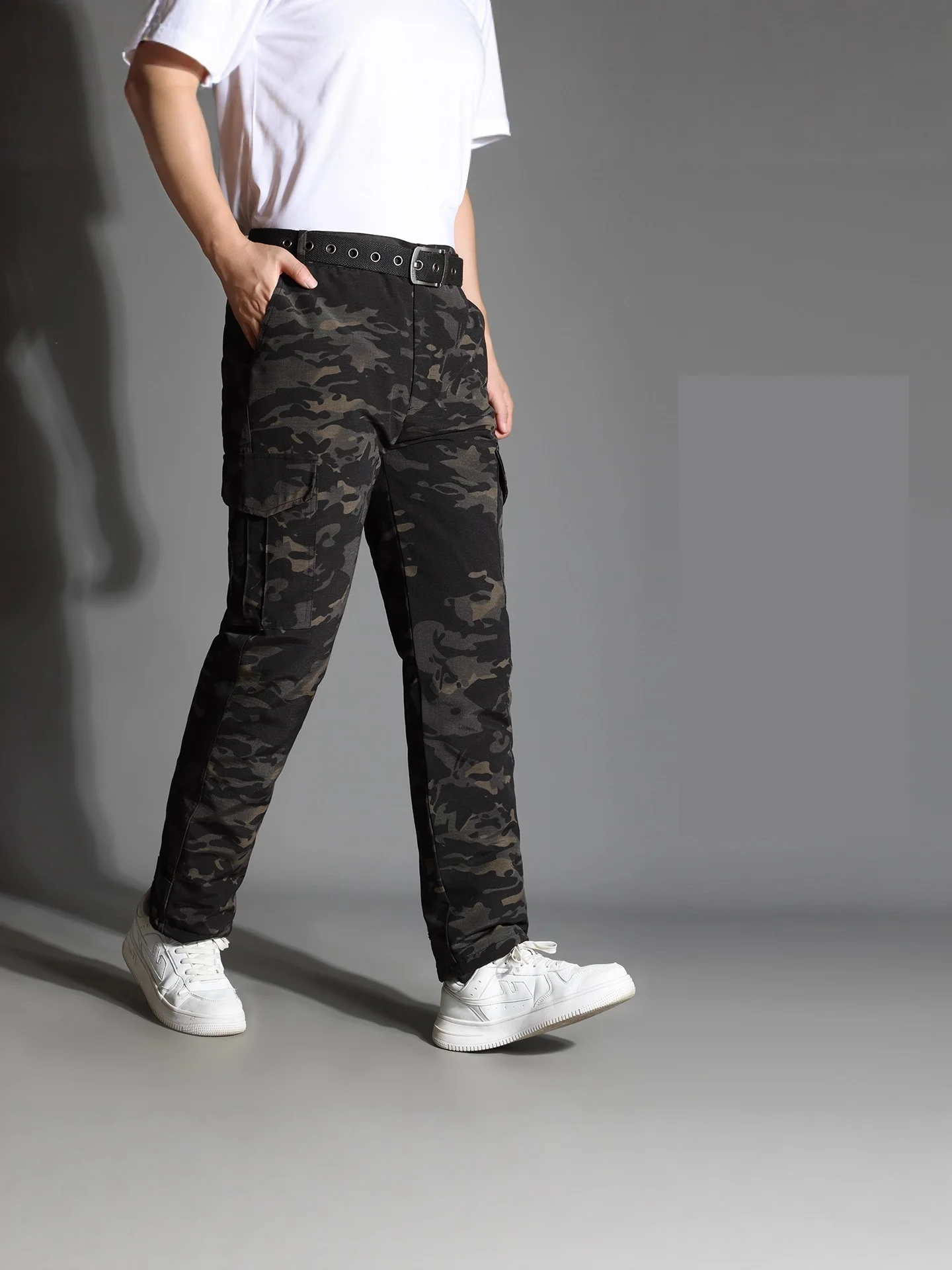 

Men's Graphene Winter Pants Heavy Duty Thermal Insulated Windproof Durable Outdoor Workwear Snow Pants Straight Leg Trousers