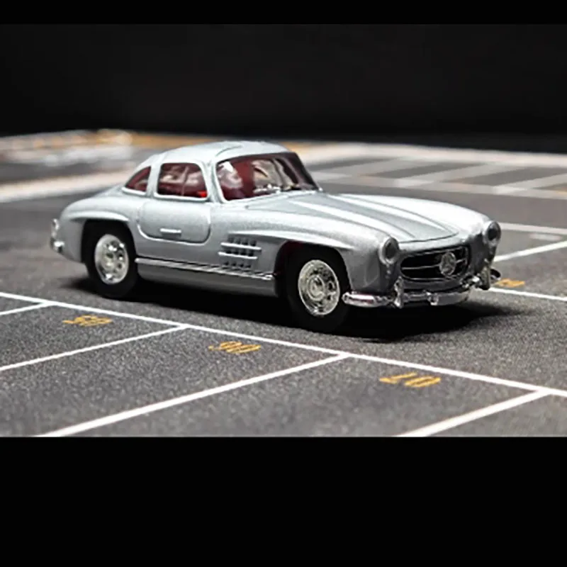 Delprado 1:43 Scale benz's 300SL Alloy Sports Car Model Classic Adult Collection Souvenir Gift Static Display Toy Ornament