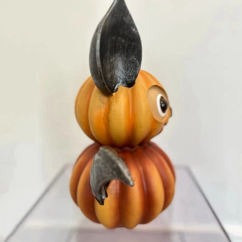 Halloween Scary Bat Pumpkin Ornaments Pumpkin Shaped Home Decoration Resin Cute Bat Decoration