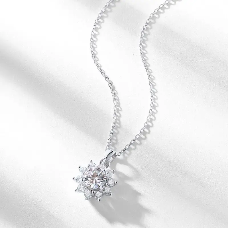 0,5-2ct Runde Moissanit-Halskette aus S925 Silber mit GRA-Zertifikat, zarter und vielseitiger Anhänger für Damen, Hochzeitsschmuck – Detail 13