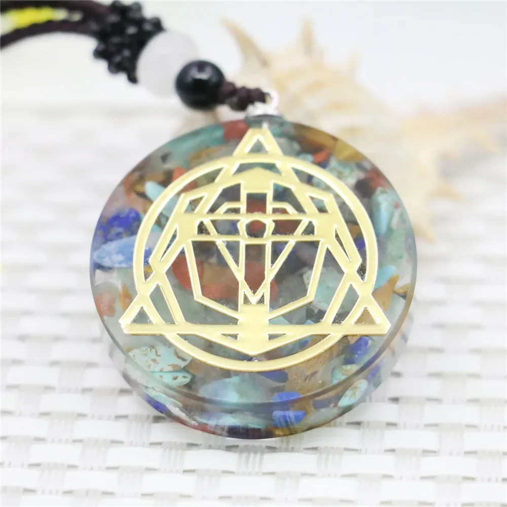 

Natural Stone Crushed Resin Pendant 36mm Layered Triangle Faceted Bead for Women Necklace Chain Boho Jewelry Making DIY Gift