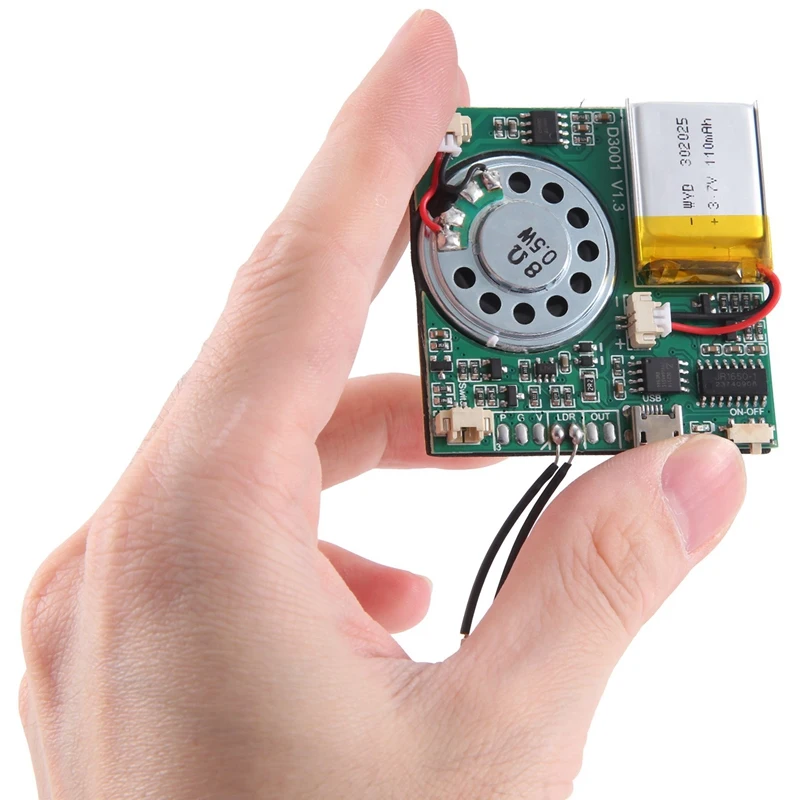 DIY MP3 وحدة صوت قابلة للتسجيل USB وحدة صوت قابلة للنزيل الأخضر، التحكم في الضوء 1 قطعة