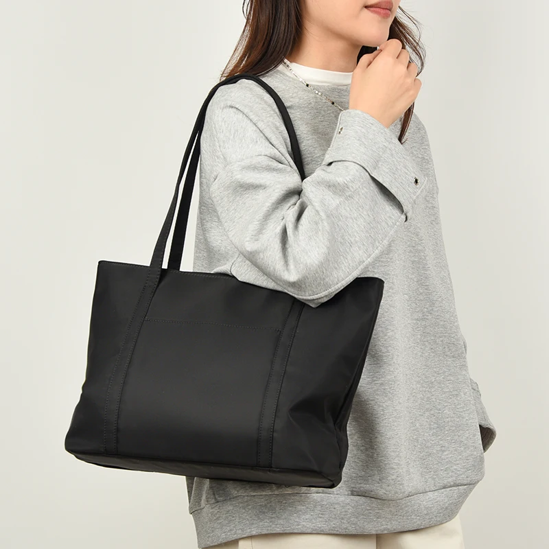 حقائب كتف فاخرة بلون سادة غير رسمية من النايلون عالي الجودة للنساء حقائب كبيرة بمقبض علوي حقائب يد للتنقل #4