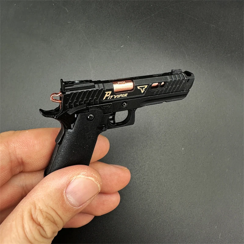 1:3 Pitviper Metal Gun Keychain Shell Eject Miniature Gun Keyring Alloy Pistol Toy Model Pendant Collection Gift