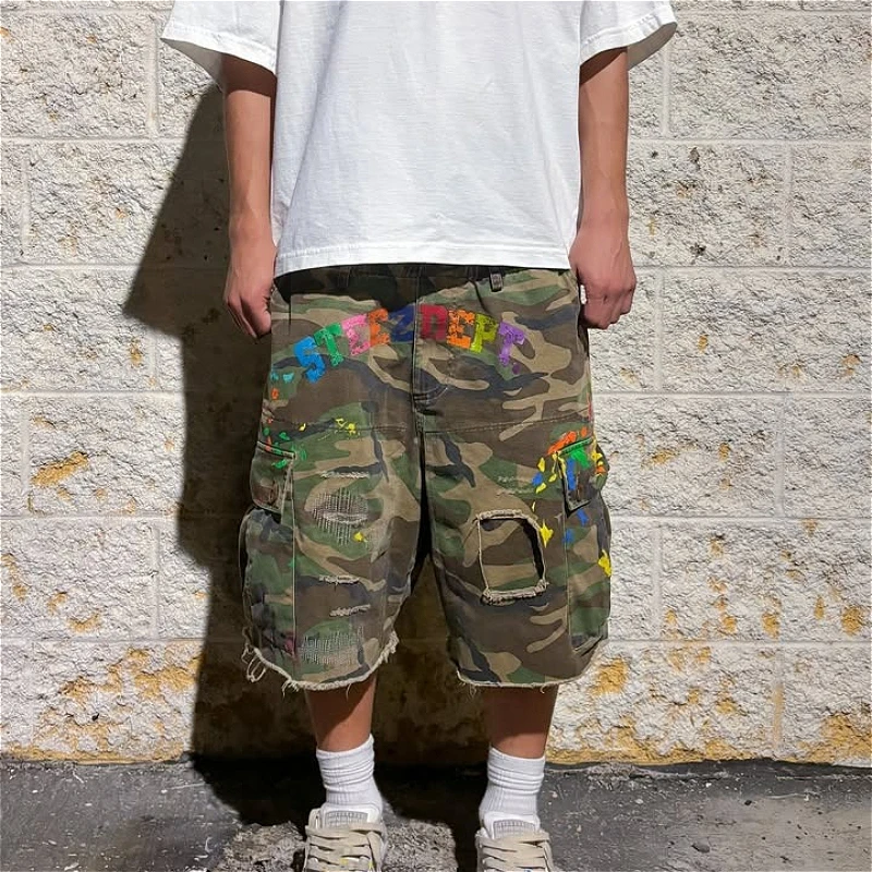 

Винтажные камуфляжные шорты Y2K с необработанным краем, граффити-принтом и эффектом брызг краски, карго-шорты, новые модные уличные штаны в стиле хип-хоп для мужчин и женщин, свободные брюки