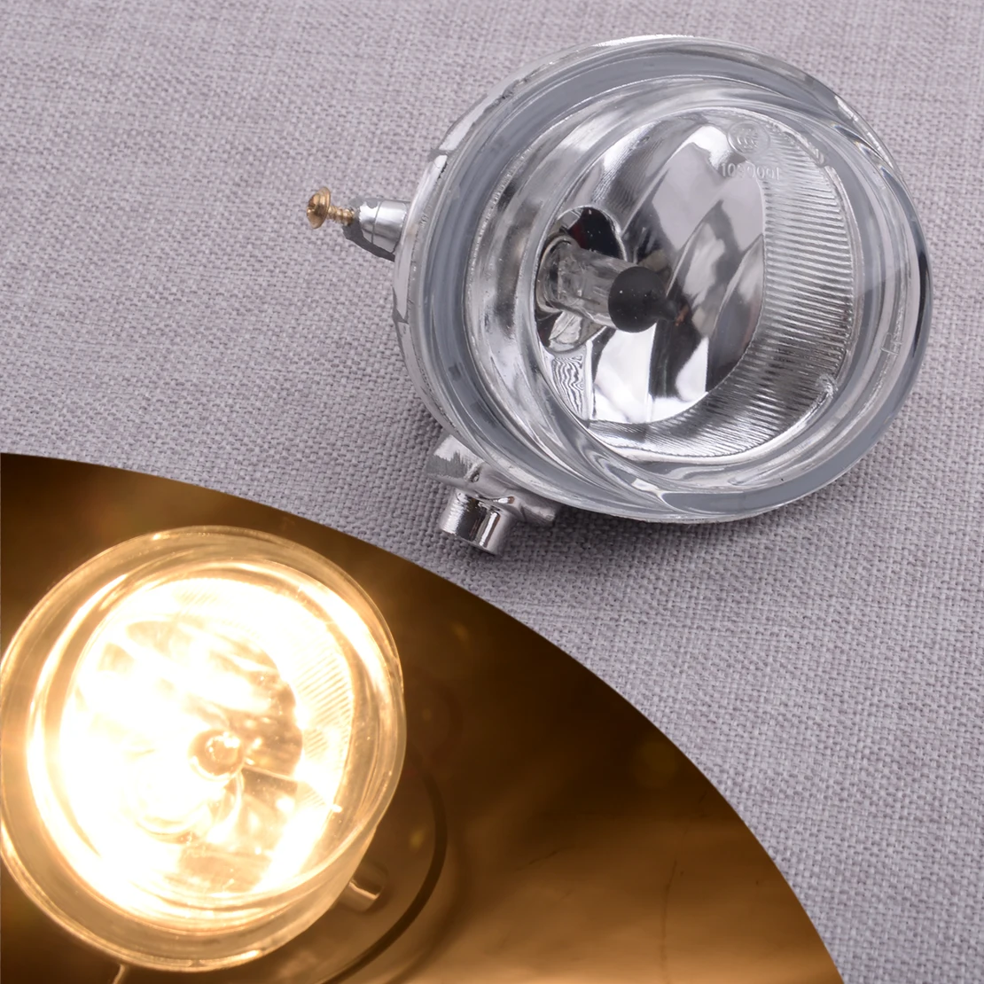 

LE46-51-680C MA2593108 Противотуманная фара правого переднего бампера, подходит для Mazda CX-7 5 6 MX-5 Miata MPV RX-8