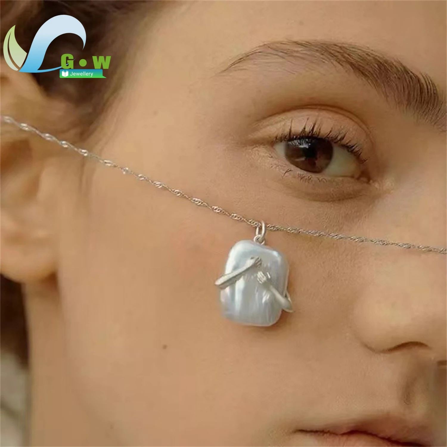 

Ожерелье из натурального жемчуга, квадратный кулон для пары, держащий руки, дизайн, уникальная неправильная форма, нержавеющая сталь, романтическая годовщина