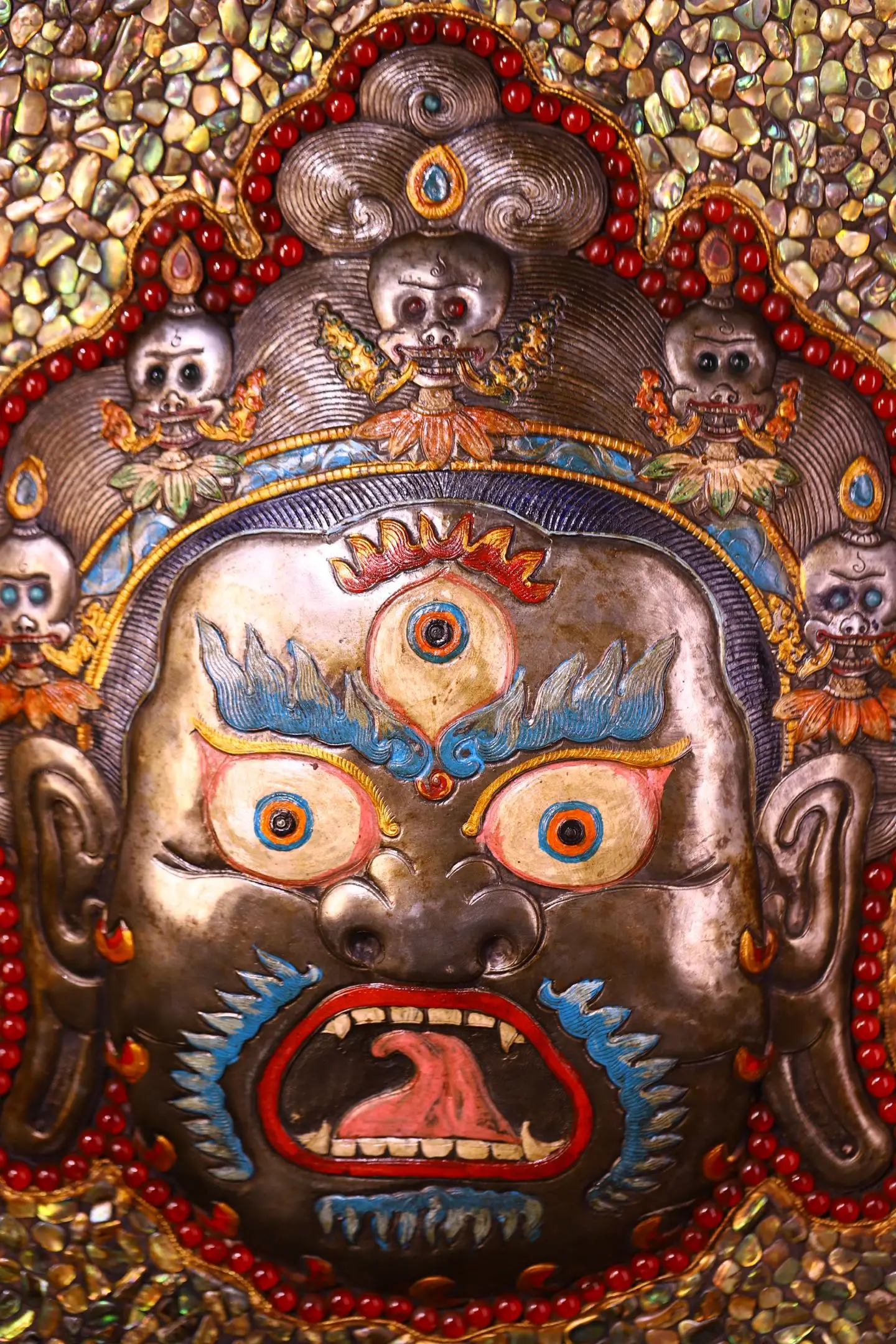 Old Tiantie Painted Mosaic Gem gZi Beads Shell Lucky Eight Treasures Mahakala Buddha Head Thangka hanging panel Wenfang