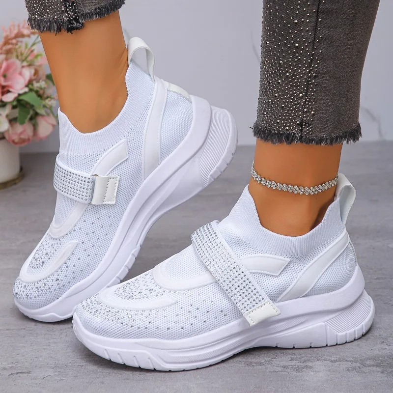 

2025 New Round Toe Women's Flat Shoes Trendy Rhinestone Designer Casual Mesh Womens Sandals Solid Color Knitted Vulcanized Shoes