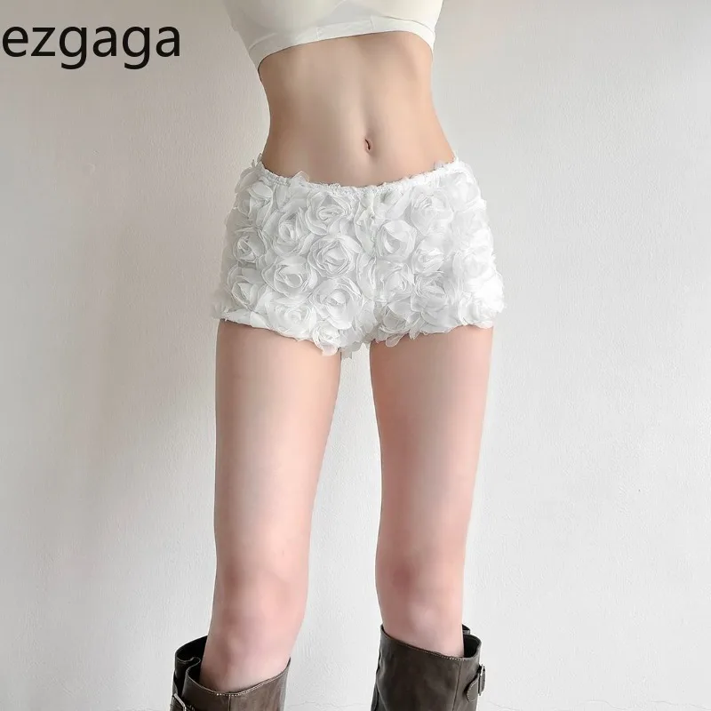 

Сексуальные шорты Ezgaga для женщин, модные винтажные шорты с цветочным принтом во французском стиле, шикарные тонкие шорты для весны и лета, клубная одежда, женские повседневные шорты в винтажном стиле