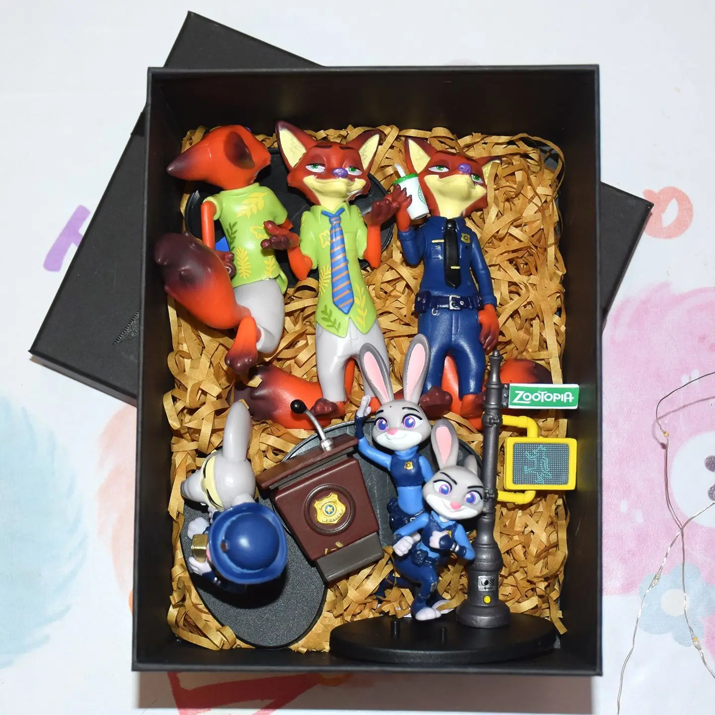 ديكور سطح المكتب المنزلي، تفاصيل عالية الترميم، مادة آمنة، نموذج تمثال Zootopia، محيطية قابلة للجمع لمروحة الرسوم المتحركة للأطفال #1