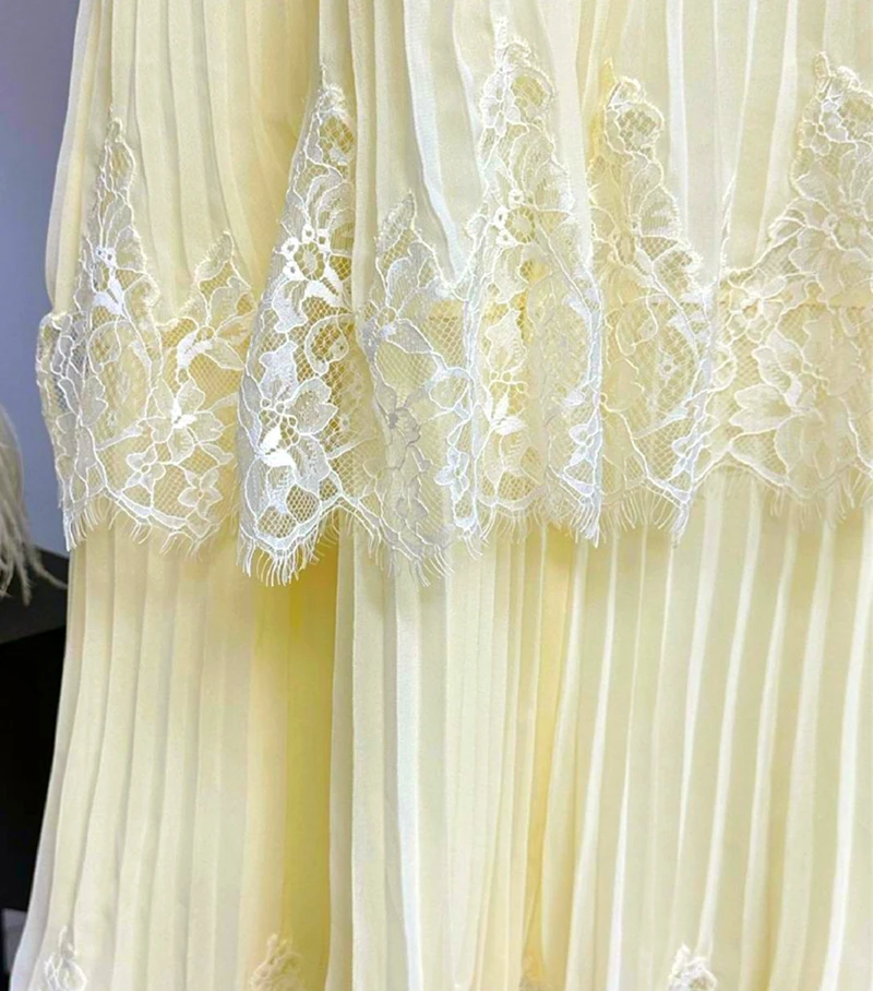 2026 summer new V-neck lace patchwork chiffon pleated dress