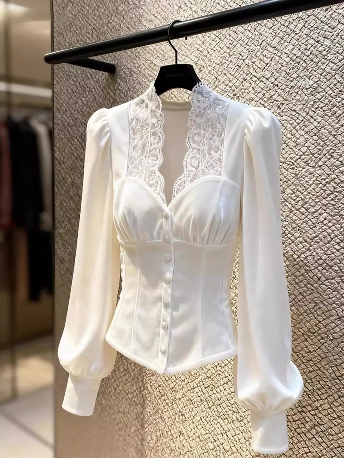 Ele blanco encaje empalme irt mujer Faionable Otoño Invierno nuevo Sle Agel Top de moda francés Sle suelta burbuja Sve