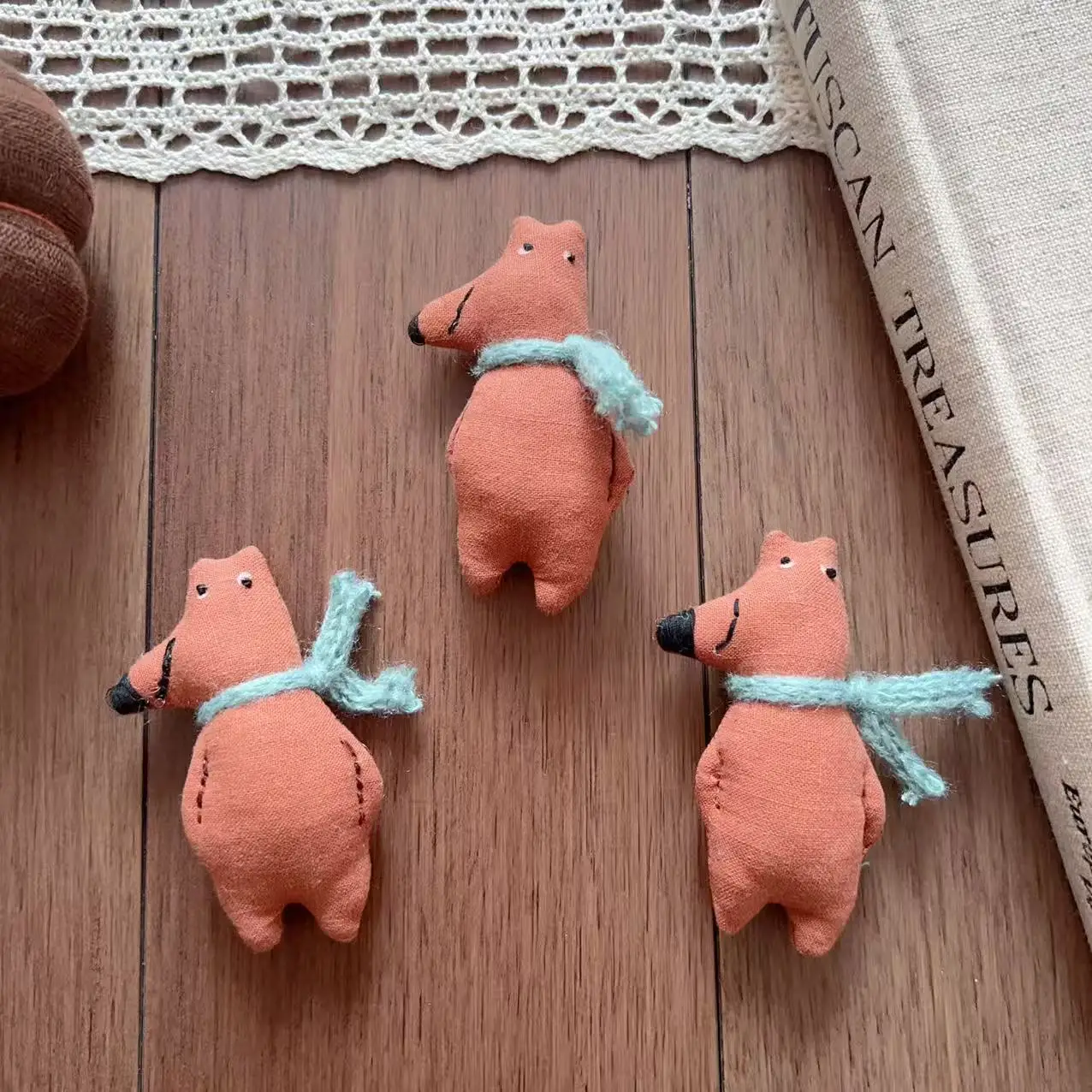 Cute Cartoon Stuffed Fabric Fox Ploy Semi Finished Brooch Pin for Shoes Hat Bag Pendant Clothing Embellishment Premium Quality