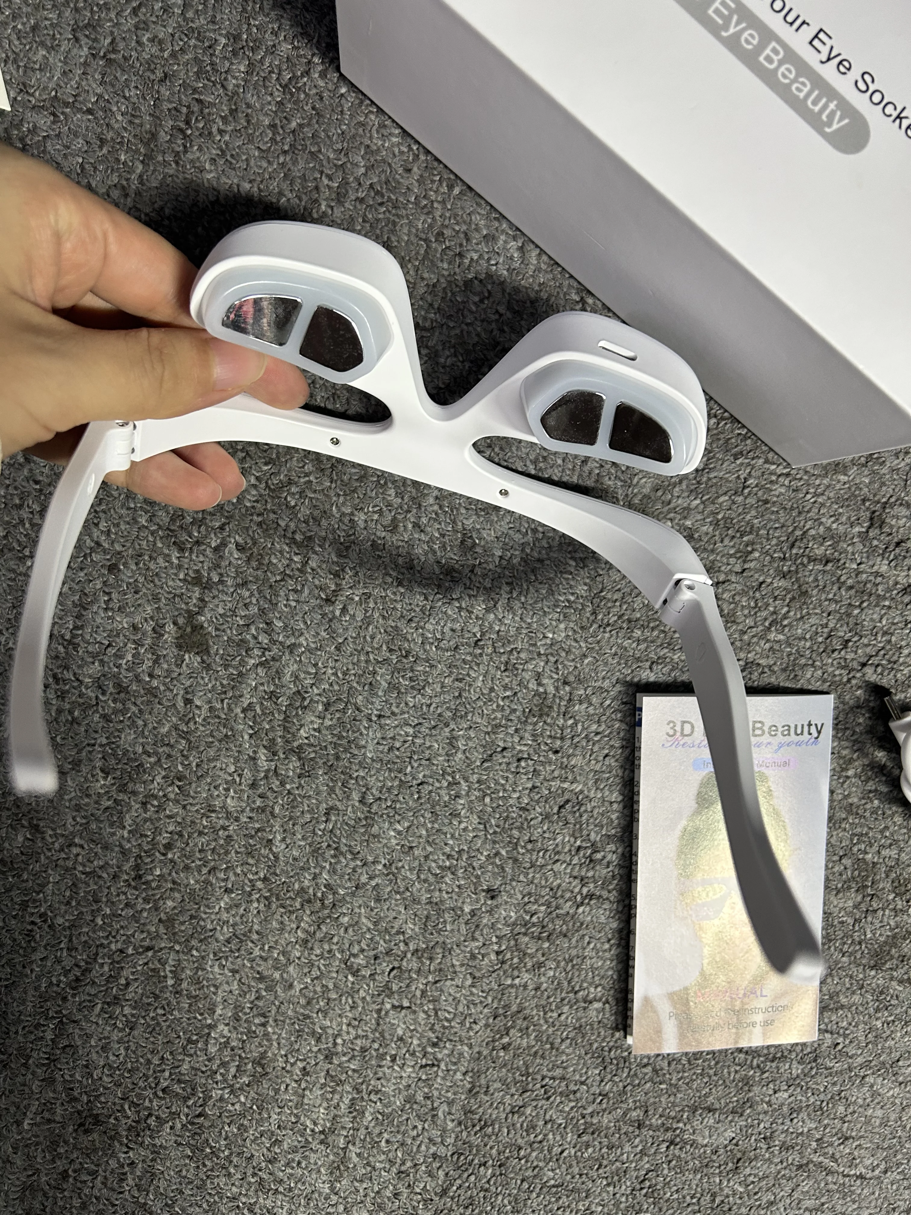 Masseur visuel 3D pour les yeux, soulagement de la lumière rouge, Massage par Vibration, Relaxation musculaire des yeux, outil de beauté, élimine les cernes