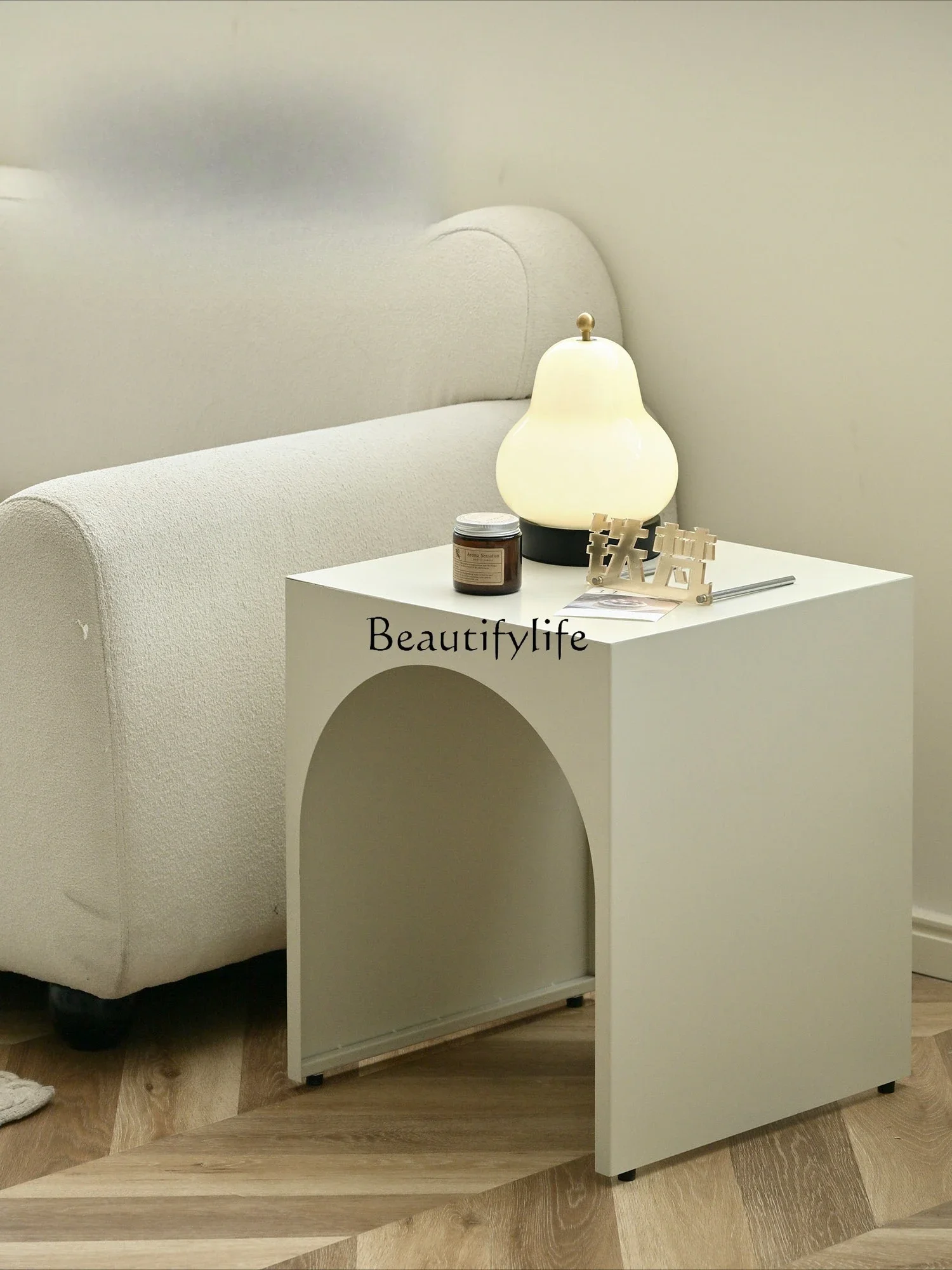 

FG10*Living room mini coffee table small apartment creative wrought iron bedside table