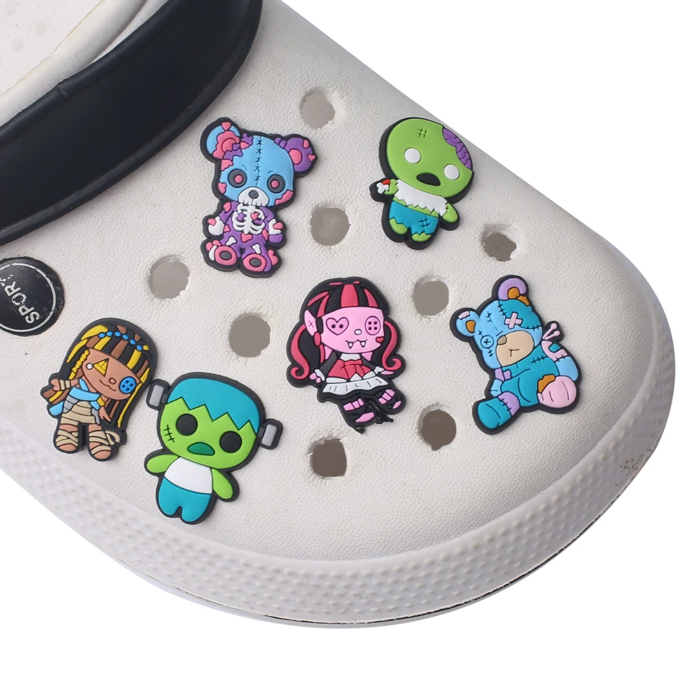 Single sale 1pcs Halloween Ghosts series PVC shoe Charms Kids Accessories Fit Clogs PVC Shoe Decorations Buckle Gifts image 3