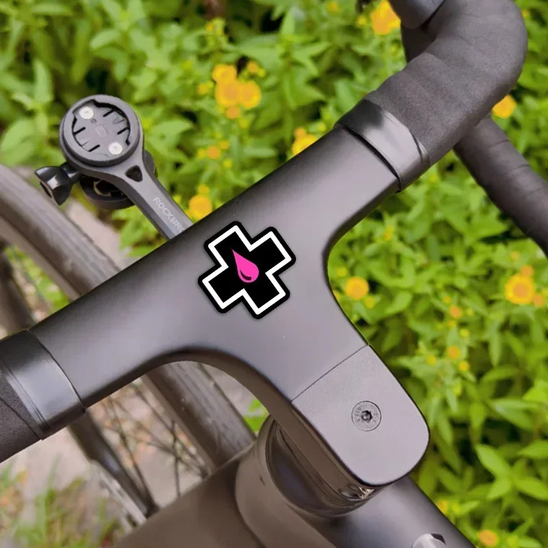 1 Piece MUC-OFF Wat… - image