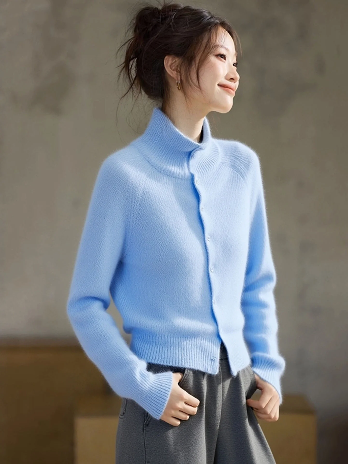 Zimowy damski sweter Camere, miękki, wygodny, długi rękaw, zapinany na jeden guzik, jednolity kolor, dzianinowy, modny, do pracy.