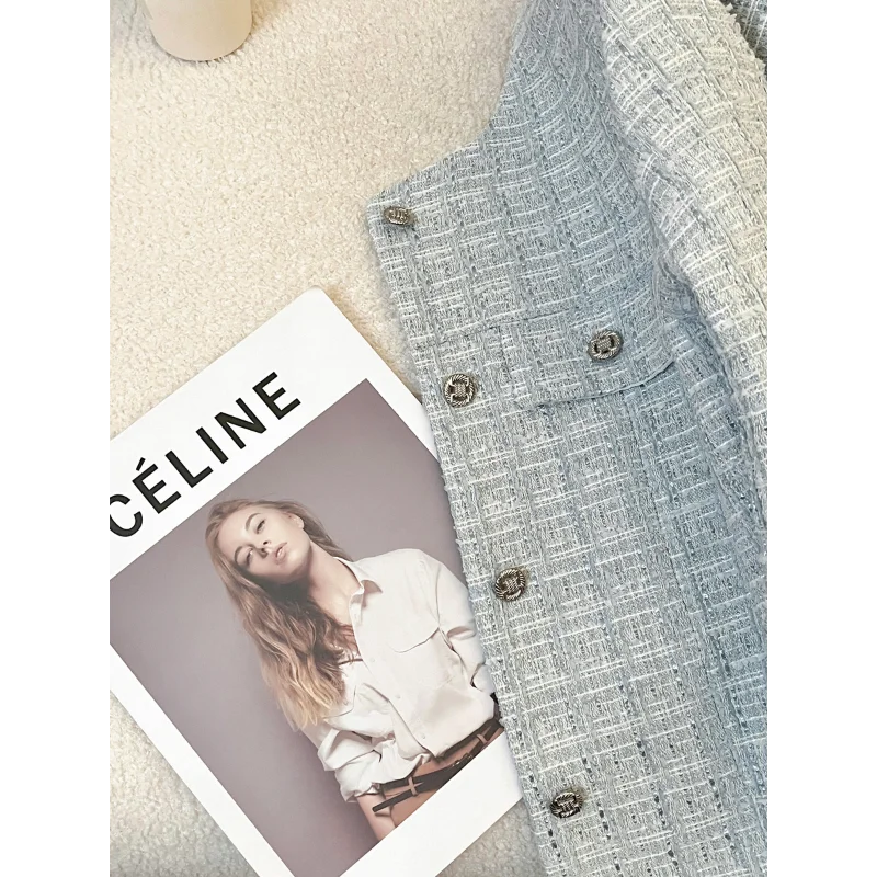 Blue Lightหรูหรากลิ่นหอมขนาดเล็กสั้นผู้หญิง 2025 ฤดูใบไม้ผลิใหม่แฟชั่นสบายๆหวานเย็บภาษาฝรั่งเศสคําTweed Jacketหญิง