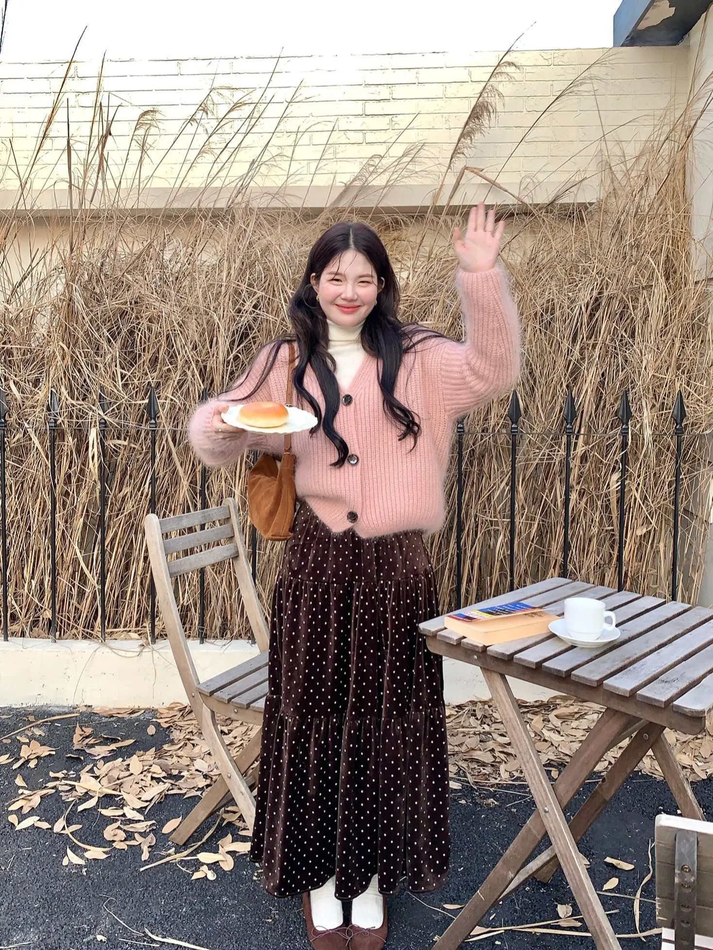 

Вельветовая юбка миди в горошек, женская свободная юбка в корейском стиле, повседневная юбка А-силуэта, коллекция Cold Brew Latte