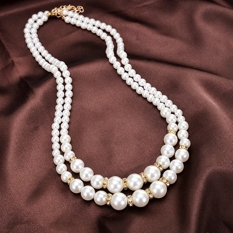 

model with cheongsam pearl necklace women's double-layer multi-layer neck chain collarbone retro stacked collarbone chain